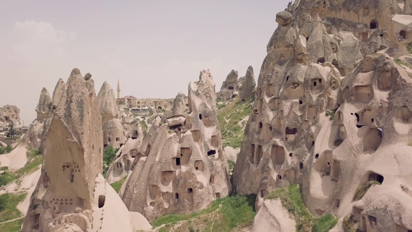 Uchisar Caves in Cappadocia alt