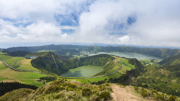 Lagoa de Santiago, Sete Cidades volcano complex, Sao Miguel island ...