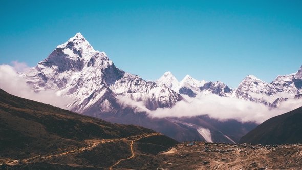 Ama Dablam Mountain View .