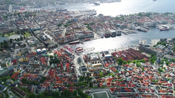 Bergen Is a City and Municipality in Hordaland on the West Coast of Norway. alt