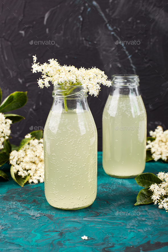 Kombucha tea with elderflower - Stock Photo - Images