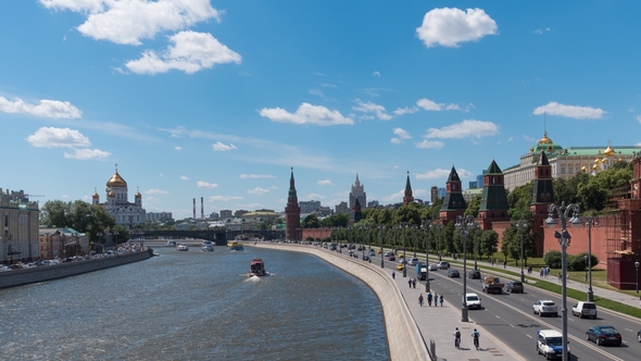 Sunny Summer Day Moscow River Bay Kremlin alt