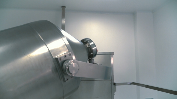 Modern Pharmaceutical Equipment in the Laboratory alt