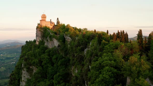 Flying over the amazing hilltop fortresses on Monte Titano in San Marino. alt
