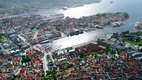 Bergen Is a City and Municipality in Hordaland on the West Coast of Norway. alt