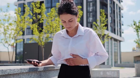 Business Woman Having Stomach Ache in Street Female Suffering From Spasm Outdoor alt