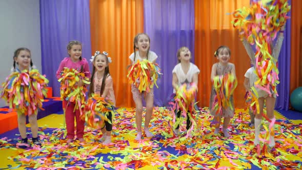 Children's Playroom. Paper Show for Children. alt