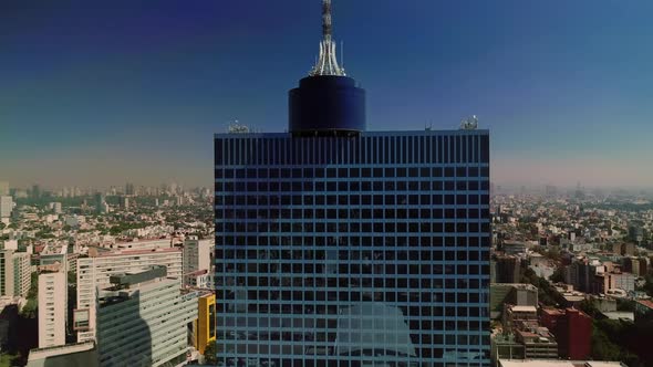 AEREAL SHOT OF of the world trade centre building in mexico city 4K alt