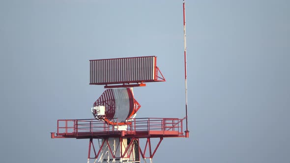 Rotating airport radar