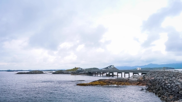 Atlantic Ocean Road Norway alt
