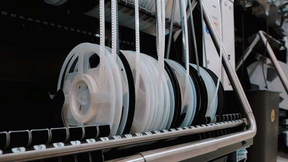 Coils with Chips and Other Electronic Components for Surface Mounting alt