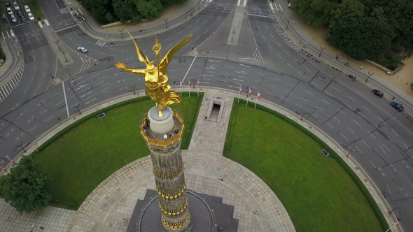 Shiny Victory Column in Berlin