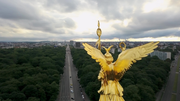 Shiny Victory Column in Berlin