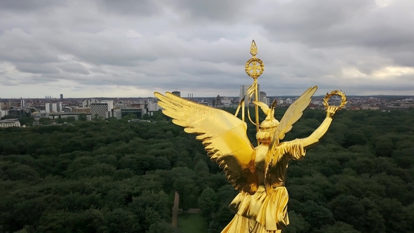 Shiny Victory Column in Berlin