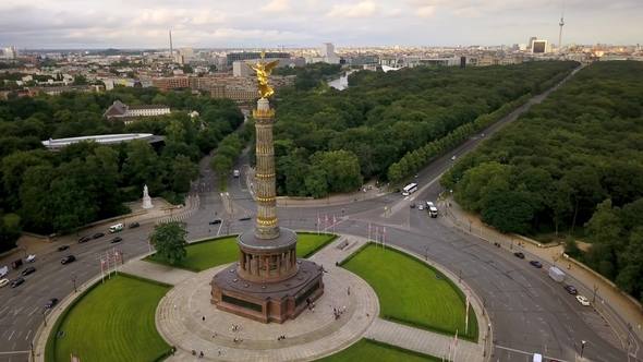 Shiny Victory Column in Berlin