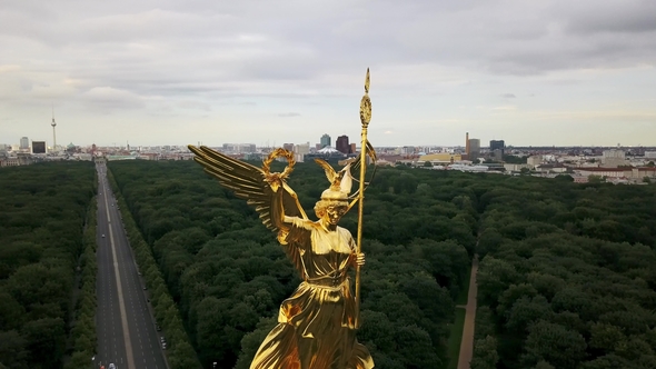 Shiny Victory Column in Berlin