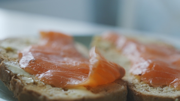 Simple Fish Sandwiches for Breakfast