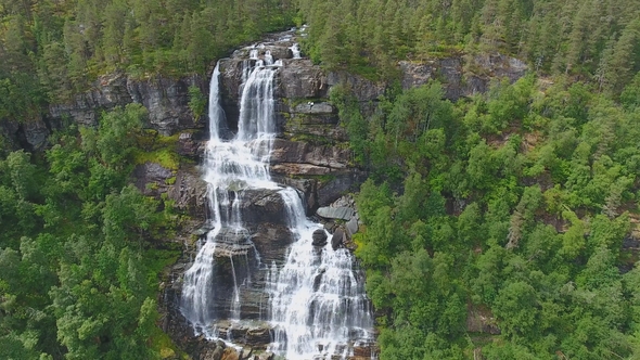 Tvindefossen or Tvinnefossen Waterfall Near Voss, Norway alt
