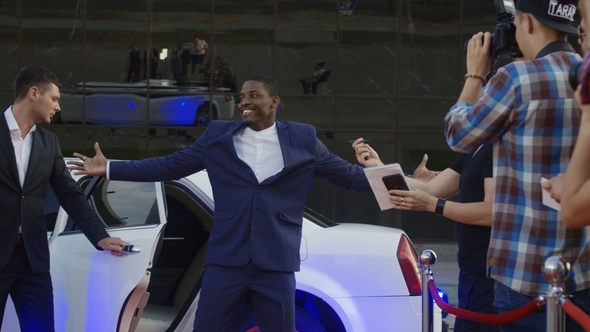 Famous Ethnic Actor Giving Autographs alt