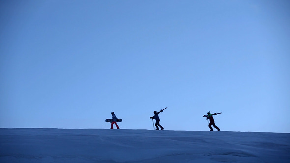 Snowy Summit Mountain alt