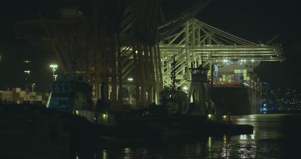 Port Of Seattle Shipping Terminal Duwamish River Tractor Tugboats Freighter Ship Unloading Cargo alt