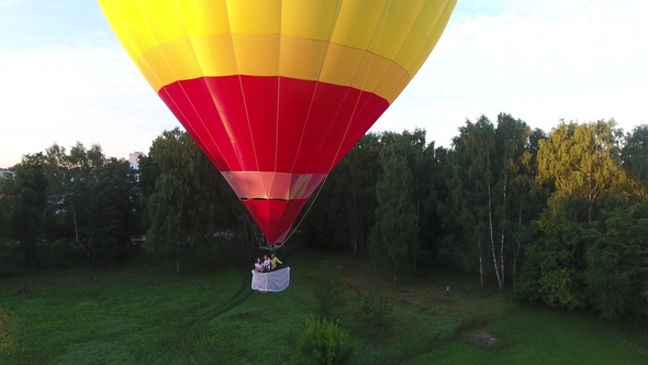 Balloon Takes Off in the City