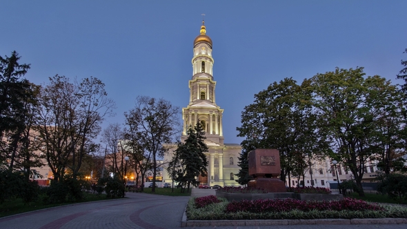 The Bell Tower of the Assumption Cathedral Uspenskiy Sobor Day To Night  Hyperlapse in Kharki alt