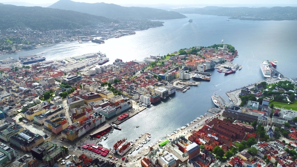 Bergen Is a City and Municipality in Hordaland on the West Coast of Norway alt