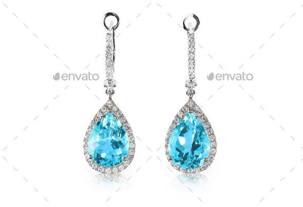 beautiful diamond earrings