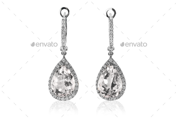 teardrop dangle diamond earrings