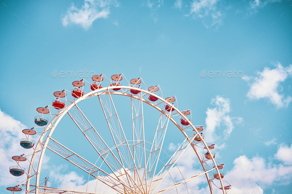 Retro stylized picture of a Ferris wheel. - Stock Photo - Images