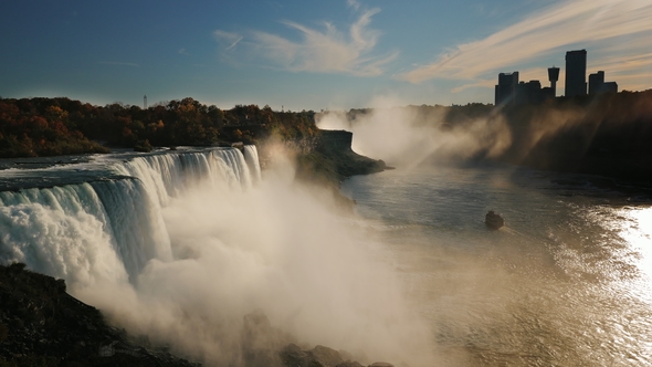 Sunset at Niagara Falls alt
