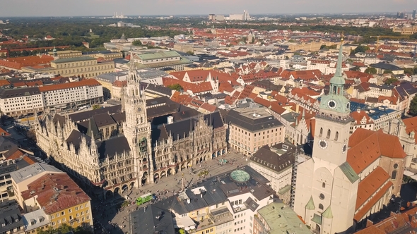 Cityscape of Munich alt