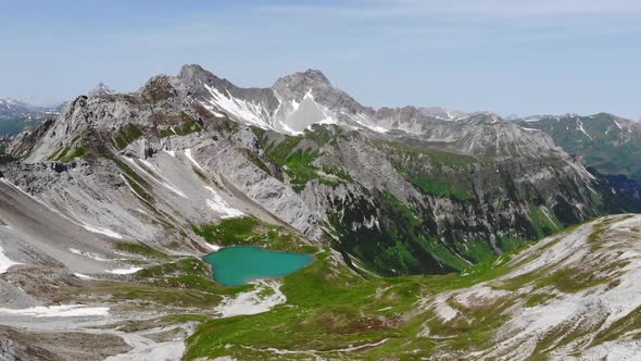 Panorama view of Lechtaler Alpen, Tirol, Austria. alt