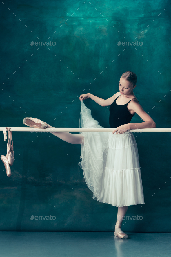 Simple ballerina pose