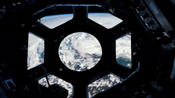 Spaceship Orbiting Earth. 4K Resolution.