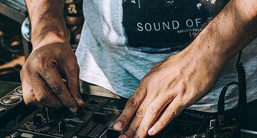 Лучшие темы WordPress для DJ