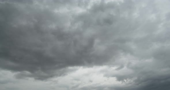 Rain Clouds Float Float in The Sky