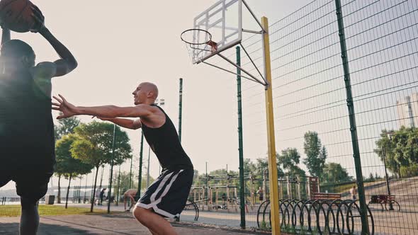 Outdoor Training Professional Basketball Team alt