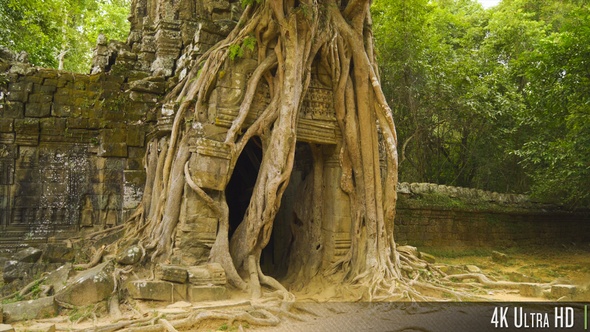 4K Entrance to Ta Som Temple Inside the Angkor Wat Complex in Siem Reap, Cambodia alt