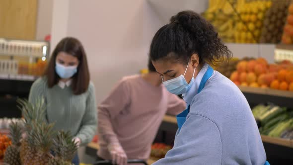 Masked Buyers Shopping Supermarket Staff Working alt