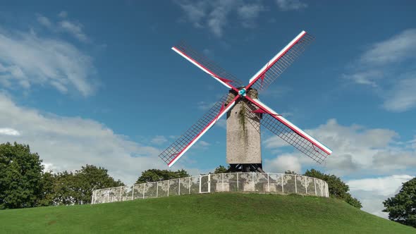 Timelapse at Sint-Janshuismolen windmill 