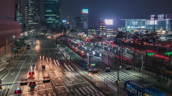 Seoul, Korea, Timelapse  - The Seoul Station neighbourhood at night