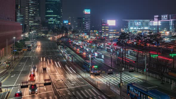 Seoul, Korea, Timelapse  - The Seoul Station neighbourhood at night