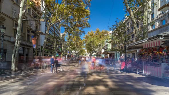 La Rambla Street in Barcelona Timelapse Hyperlapse, Spain alt