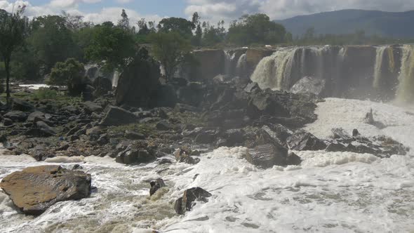 Panoramic view of the Fourteen Falls alt