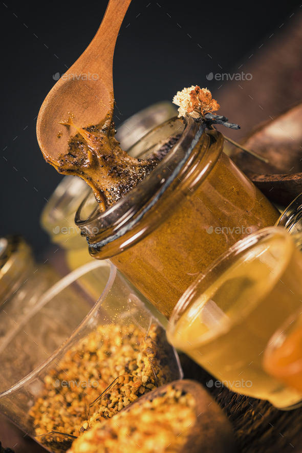 Royal Jelly Honey with Propolis and Pollen