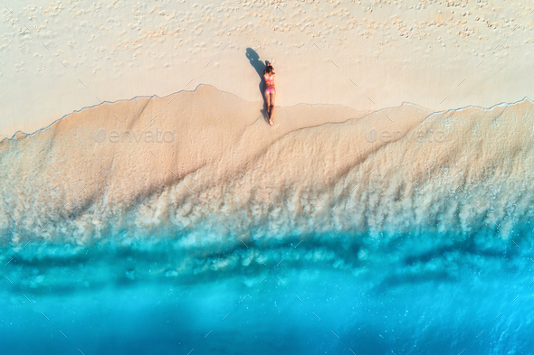 Back view of a naked woman on a sandy beach, Stock Photo, Picture And  Royalty Free Image. Pic. SFC-986723
