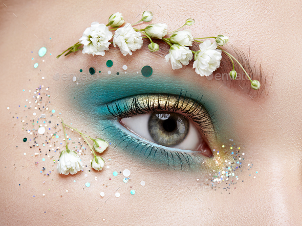 Eye Makeup Woman With A Flowers Stock - Flower Eye Makeup Eye Makeup Woman With A Flowers Stock - Flower Eye Makeup