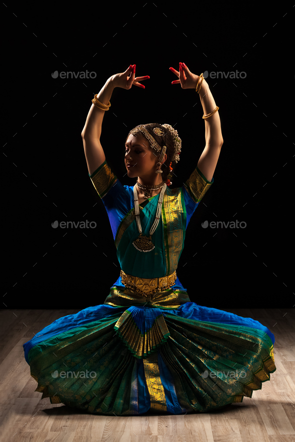 beautiful#nrityakala#classical#dance#classicalform#indianclassical#indianclassicdanceform  | Bharatanatyam poses, Dance photography poses, Bharatanatyam costume